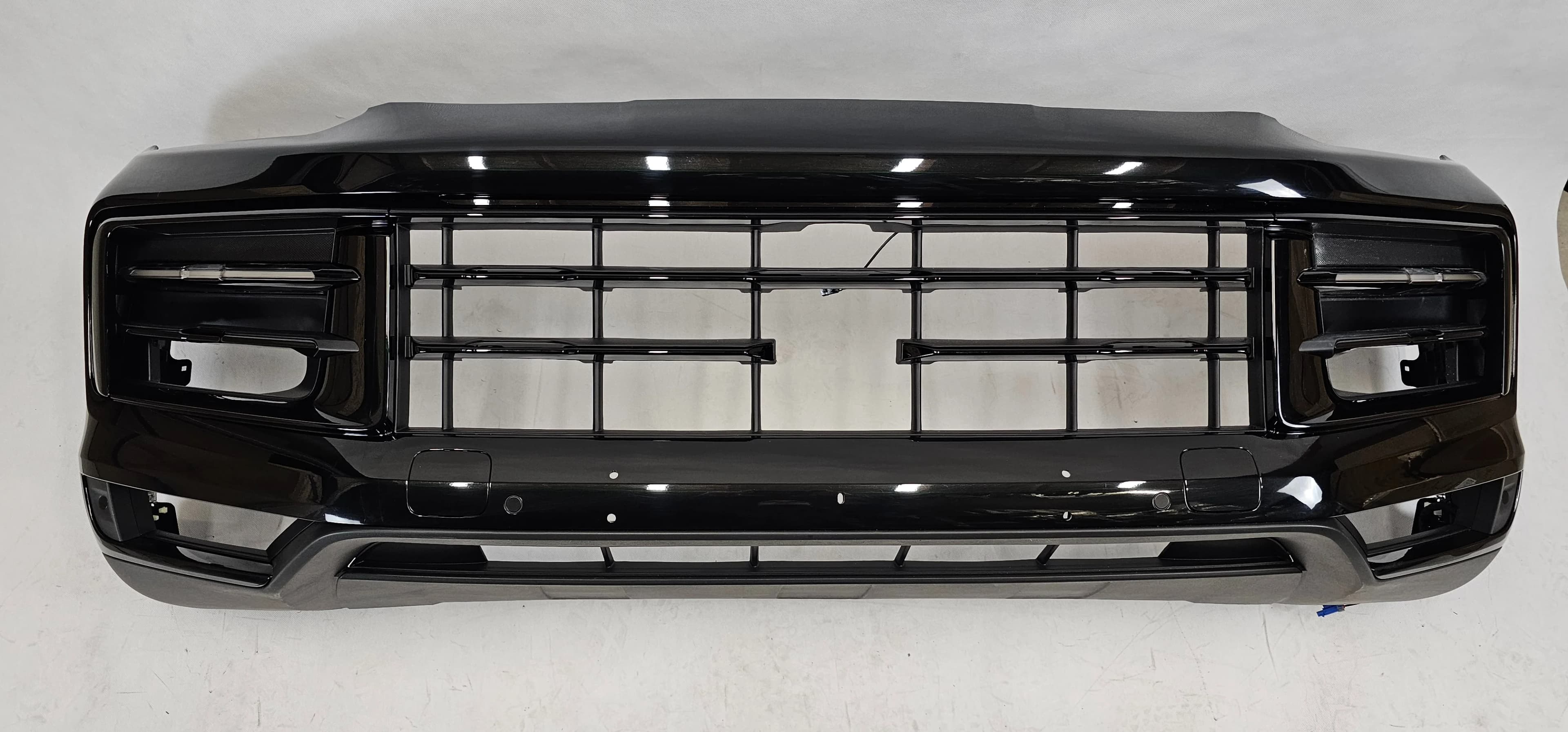 Zderzak przedni 4xPDC RADAR ACC PORSCHE CAYENNE III 9Y0 LIFT 23-