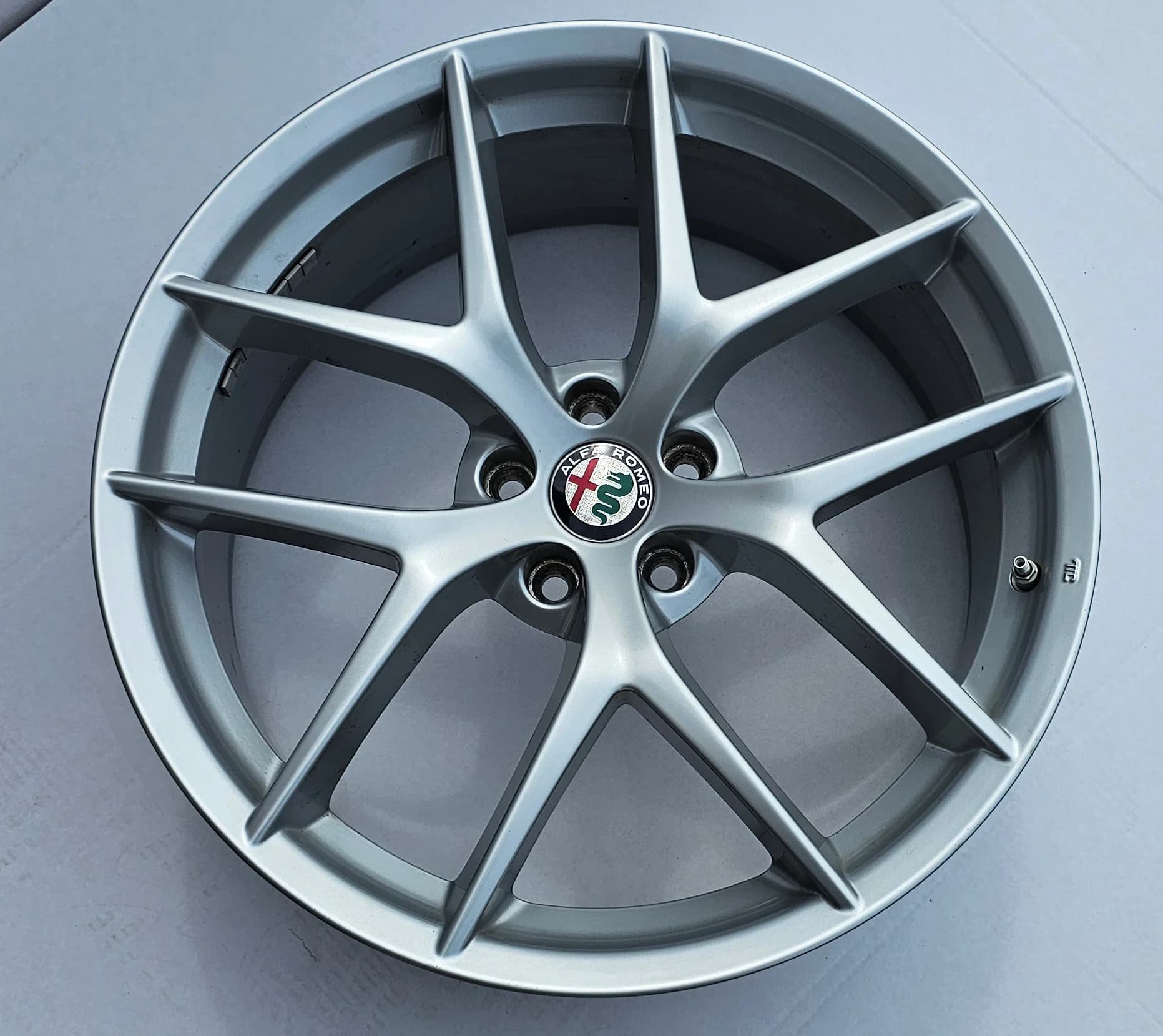Felga aluminiowa ALFA ROMEO STELVIO 20" - 2