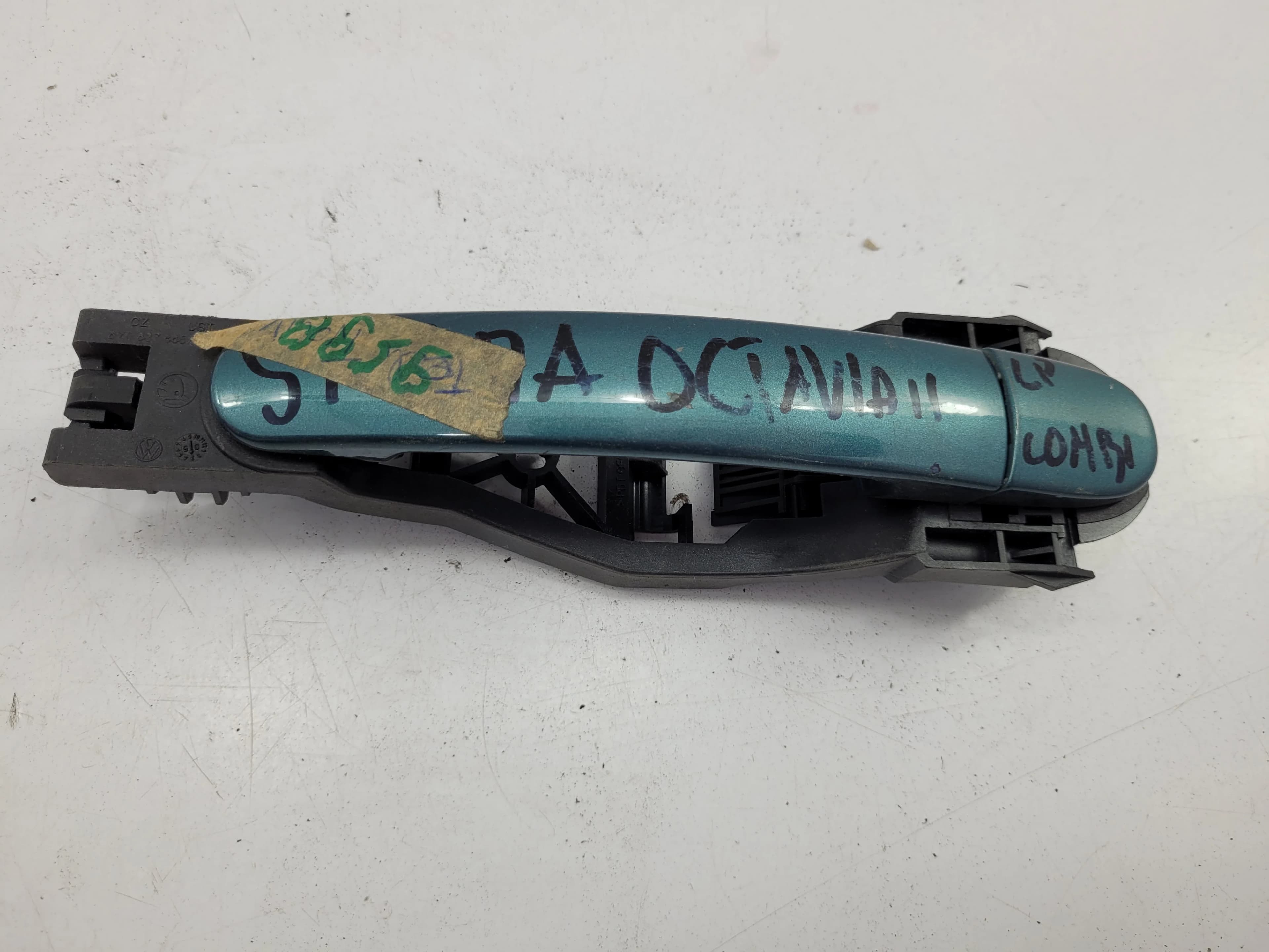 Klamka drzwi SKODA OCTAVIA \ FABIA \ SUPERB (6Y0837885, 6Y0837886)