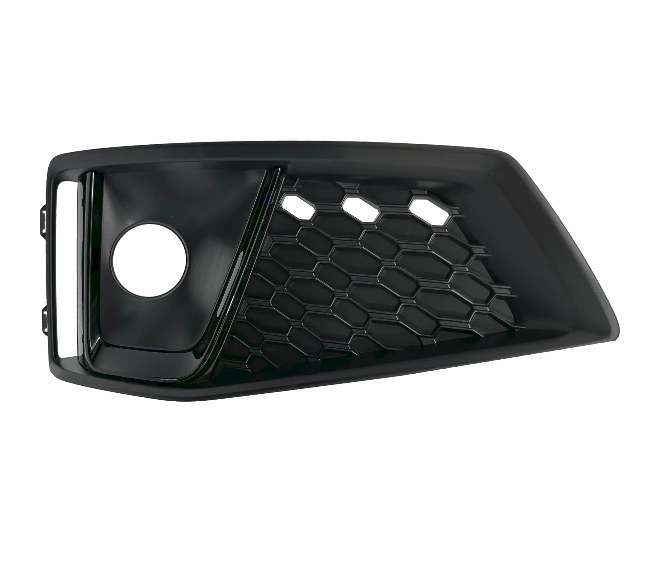 KRATKA ZDERZAKA PRAWA AUDI A4 B9 COMPETITION BLACK (8W0807682BA, 8W0807682B)