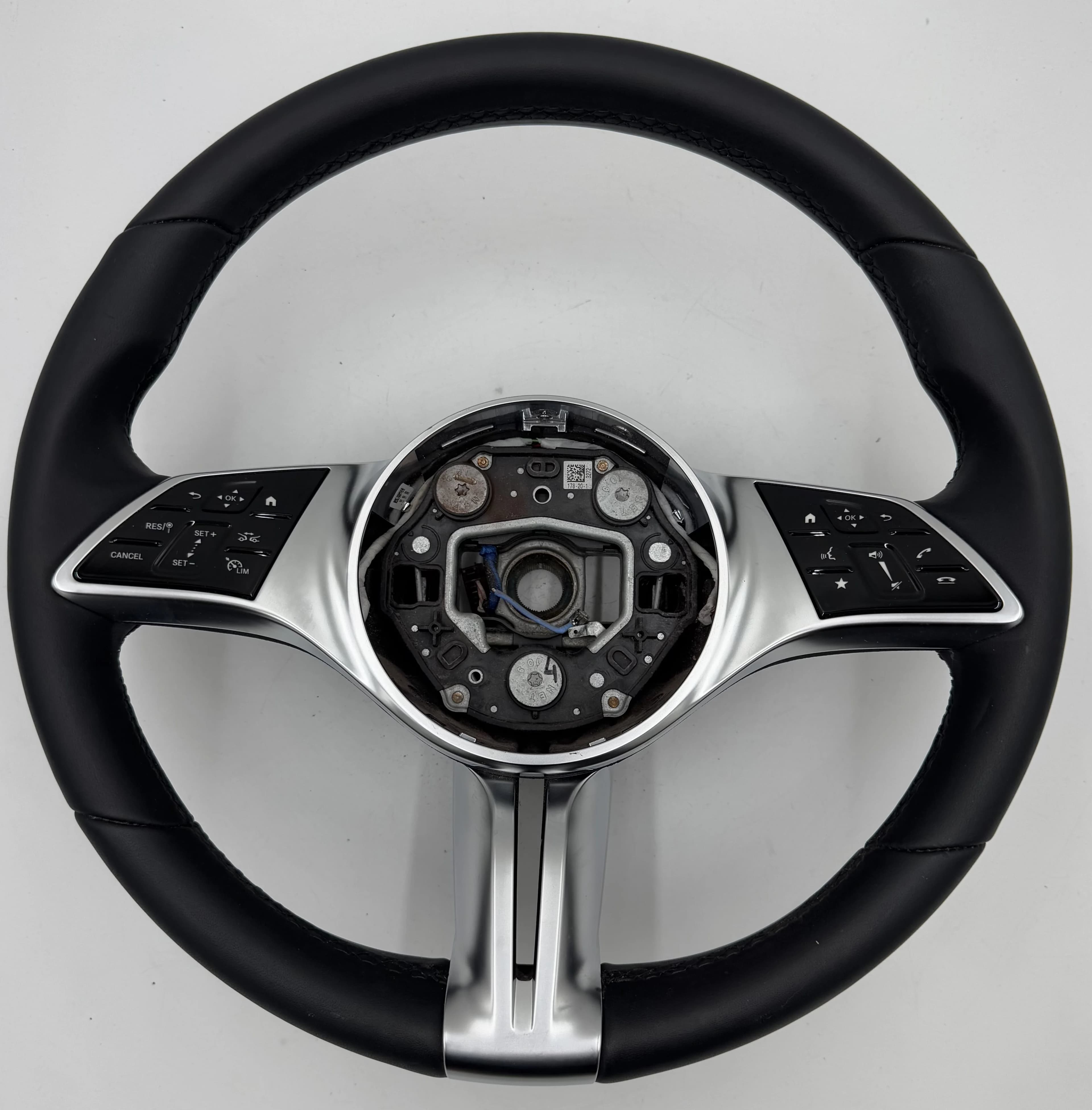 Kierownica MERCEDES W213 W206 GLA GLC (4) (A0004603114)