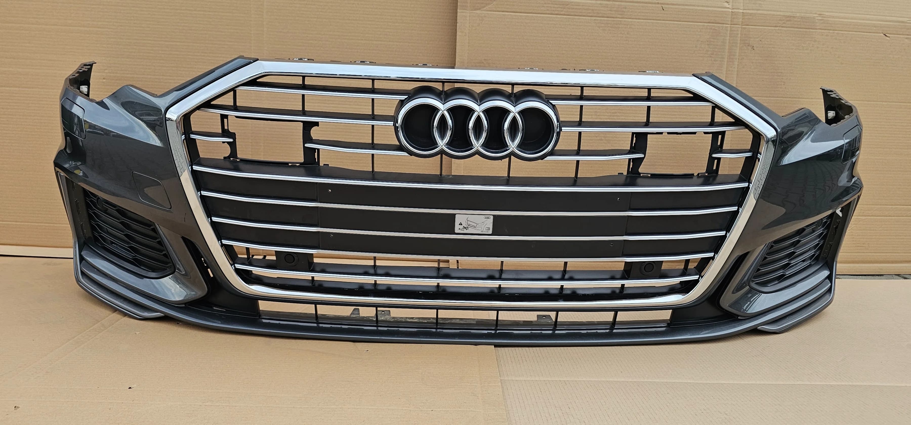 Zderzak przedni AUDI A6 C8 4K0 18-23 S-LINE 6xPDC ACC SPR