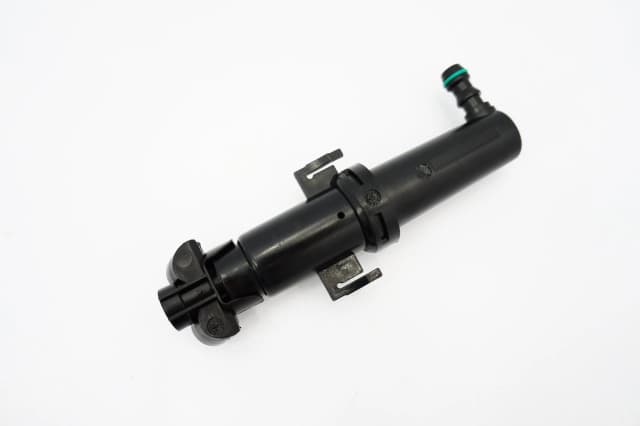 Spryskiwacz reflektora AUDI A3 8P 08-12r | Q5 08-11r PRAWA