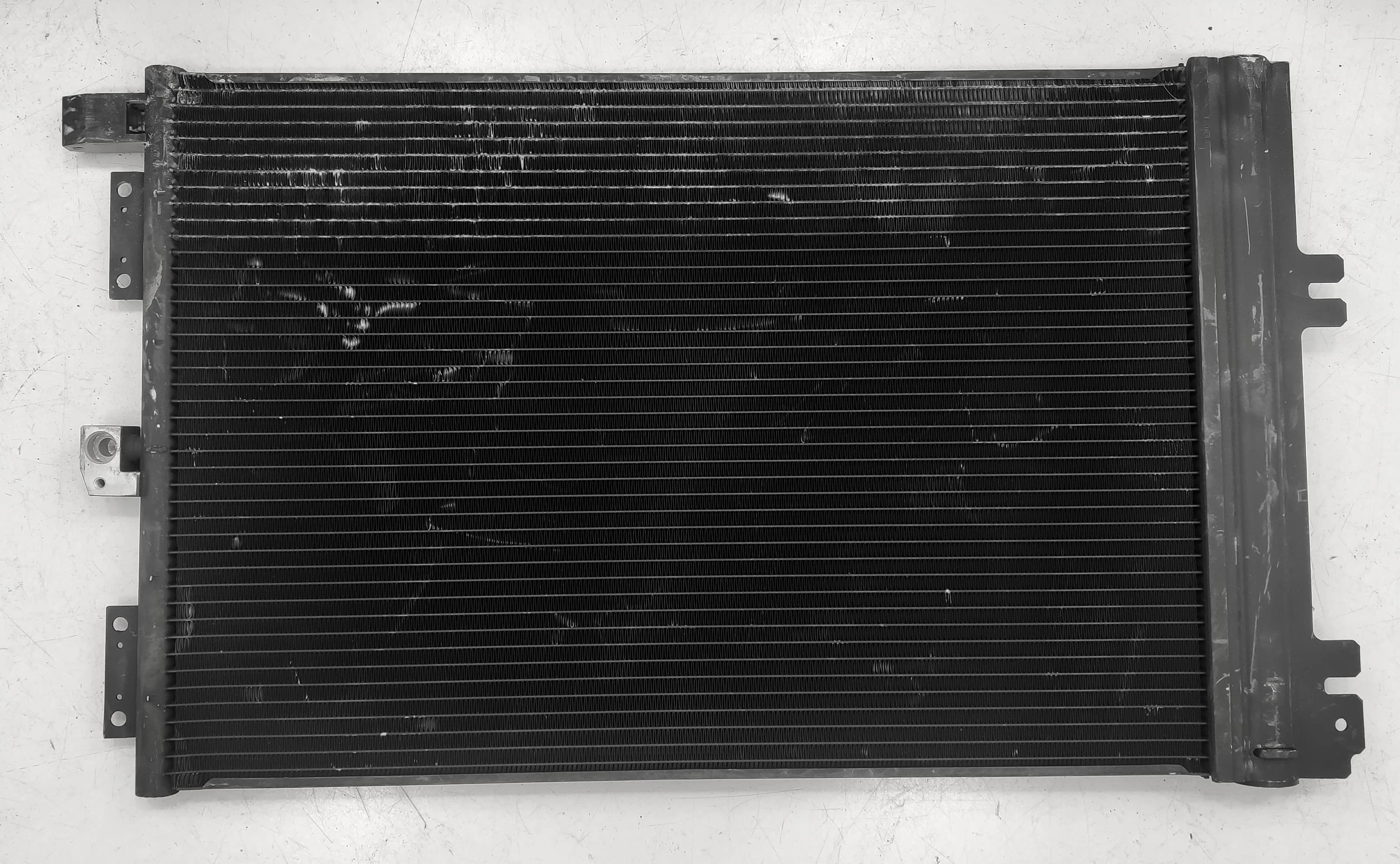 CHŁODNICA KLIMATYZACJI MASERATI QUATTROPORTE GRANTURISMO (52421365)