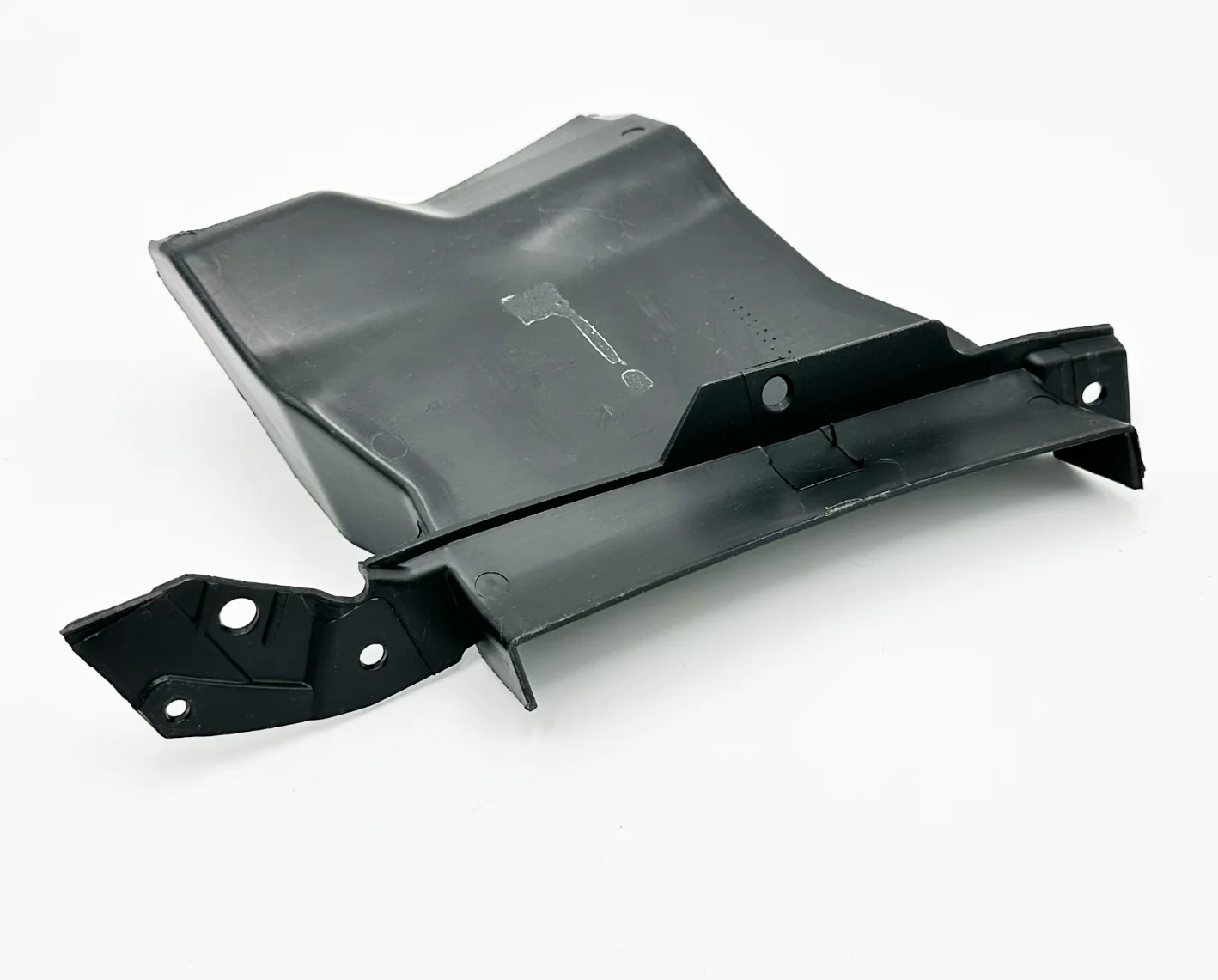 Kierownica powietrza AUDI A4 B9 S-LINE 15-19R PRAWA (8W0121764A)