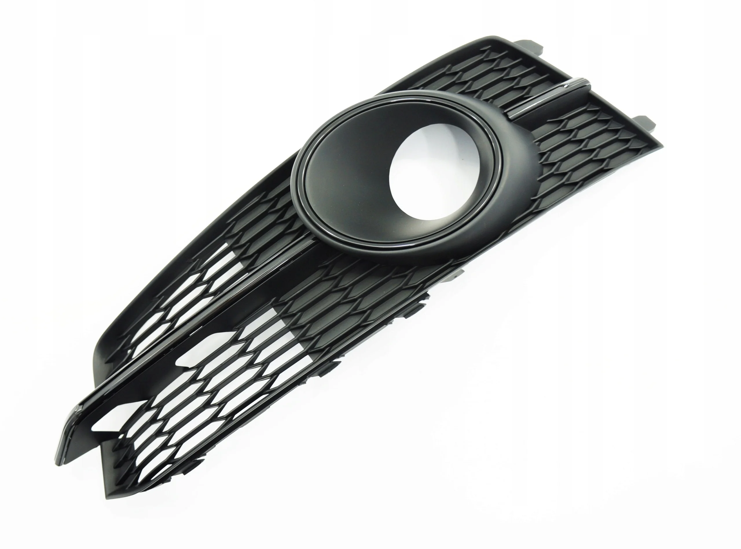 Kratka zderzaka AUDI A6 C7 FL S-LINE/COMPETITION/S6 Black ACC LEWA (4G0807647C)