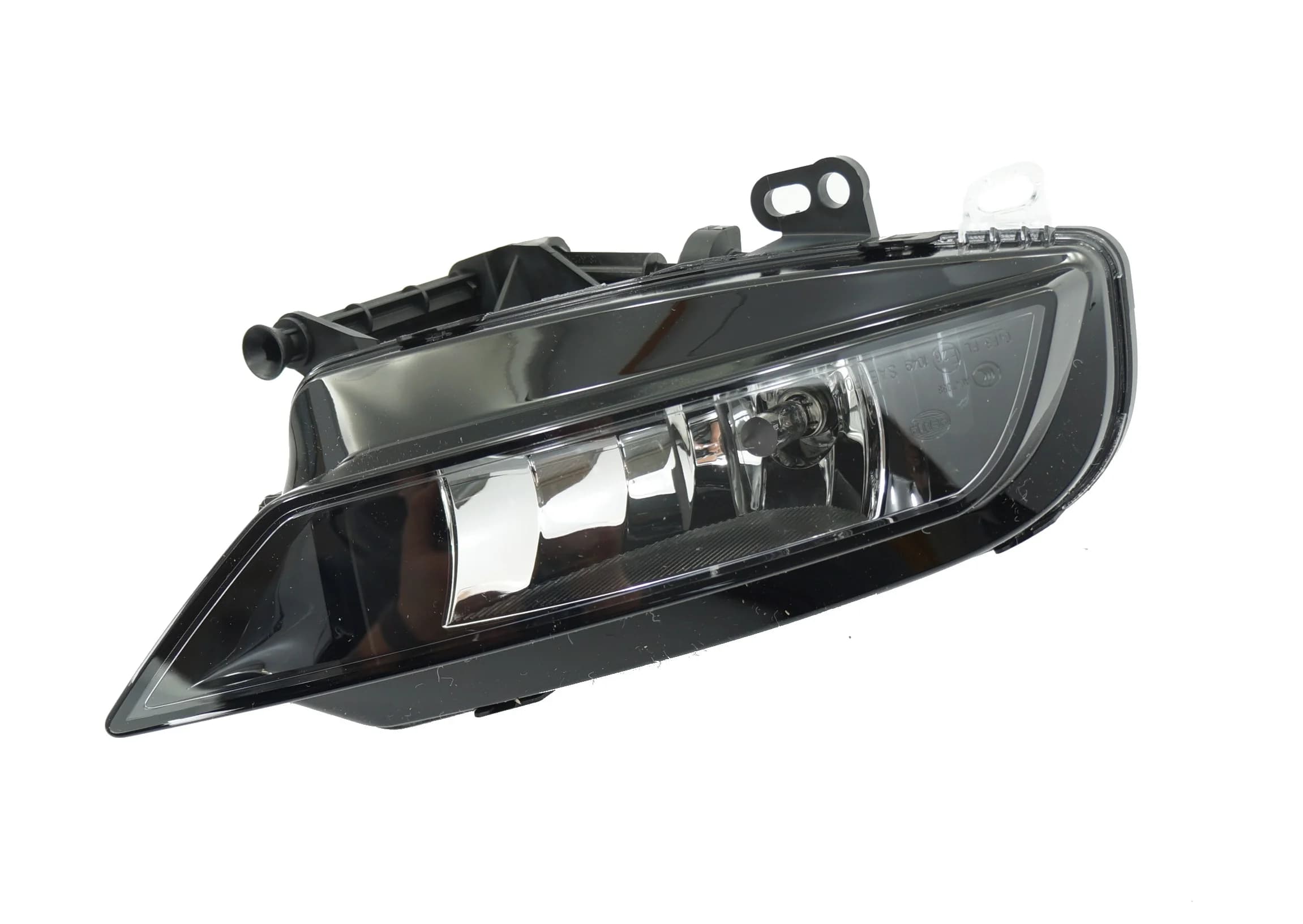 Halogen AUDI A3 8V 12-16r HB PRAWY (8V0941700C)