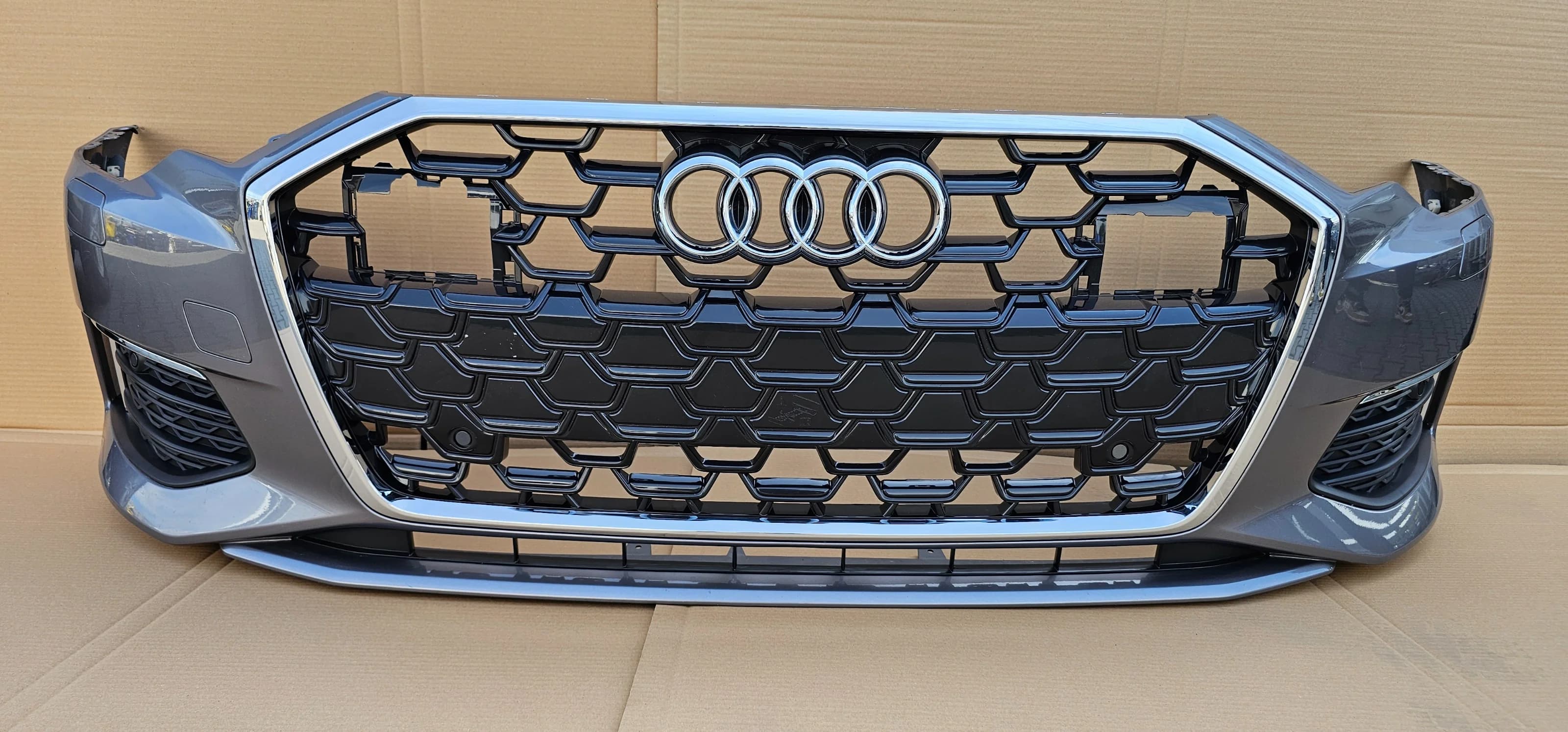 Zderzak przedni AUDI A6 C8 4K0 18-23 6xPDC ACC SPR