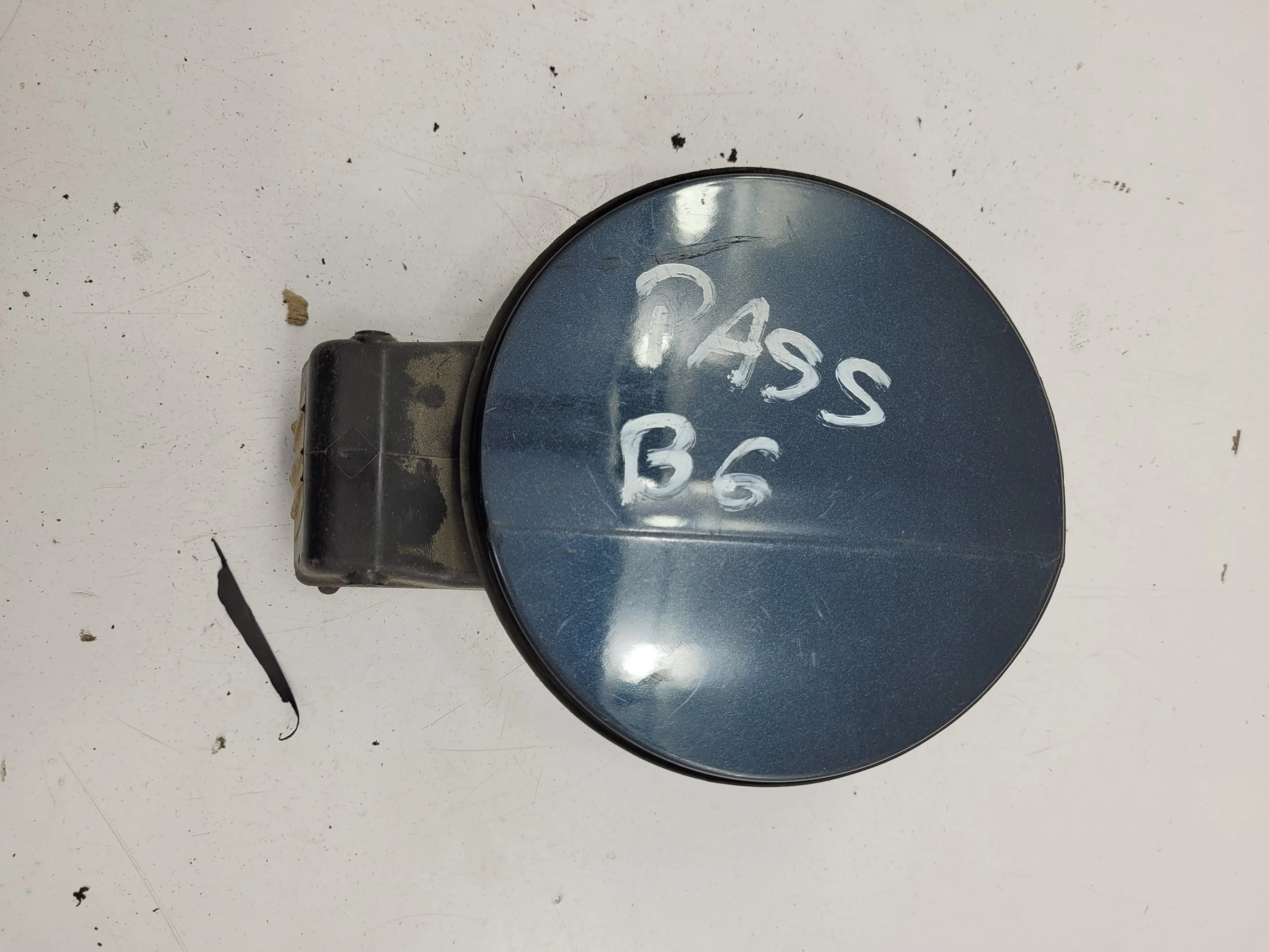 Wlew paliwa VW PASSAT B6 (3C9809857)