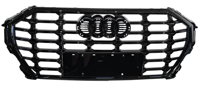 Atrapa zderzaka AUDI Q3 83A 18-25r S-LINE FULL BLACK