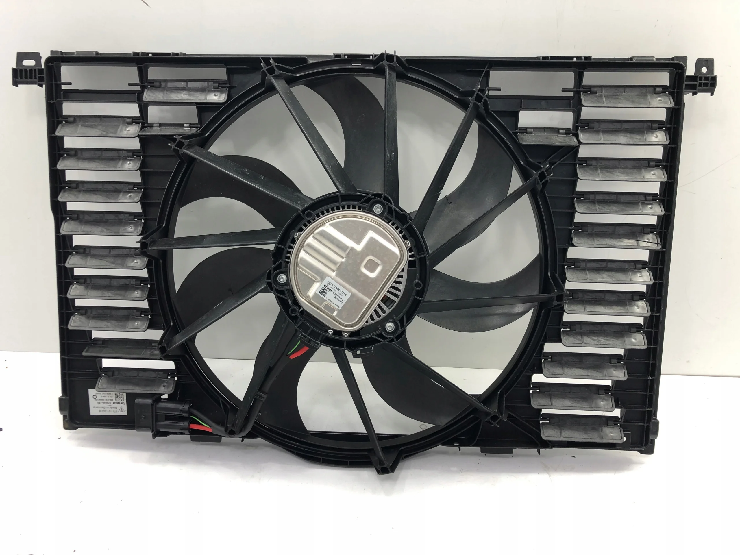 WENTYLATOR CHŁODNICY PORSCHE PANAMERA 971