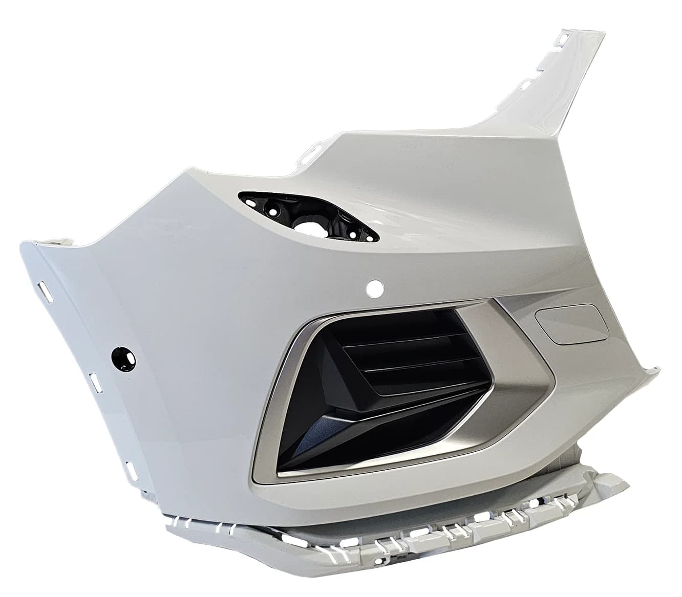 Zderzak + kratka srebrna AUDI Q3 83A ZWYKŁY SPR 6xPDC 18- PRAWY LS9R