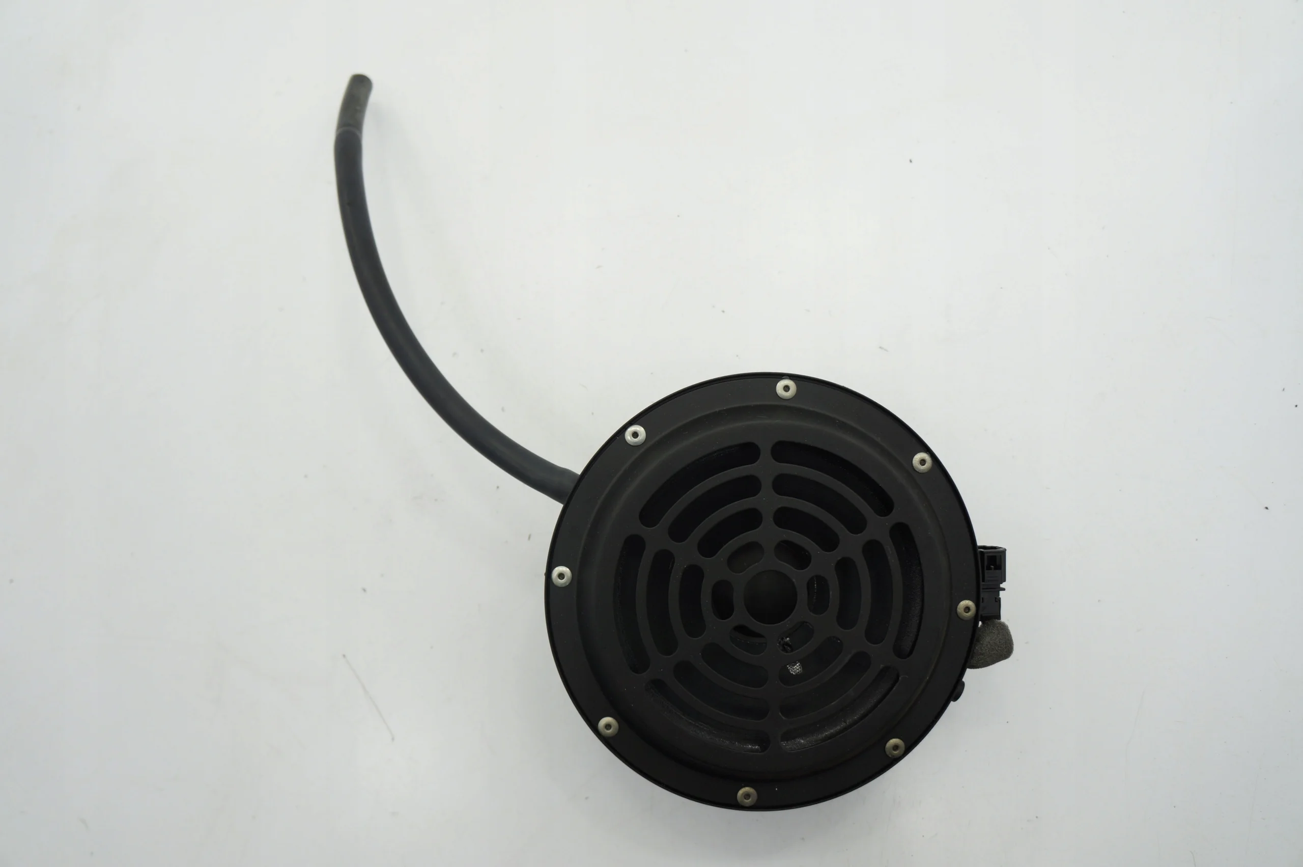 GŁOŚNIK NISKOTONOWY SUBWOOFER AUDI R8 B&O OPO