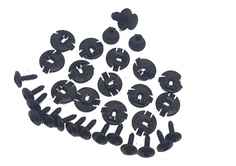 Spinki montażowe NADKOLA Q5 #