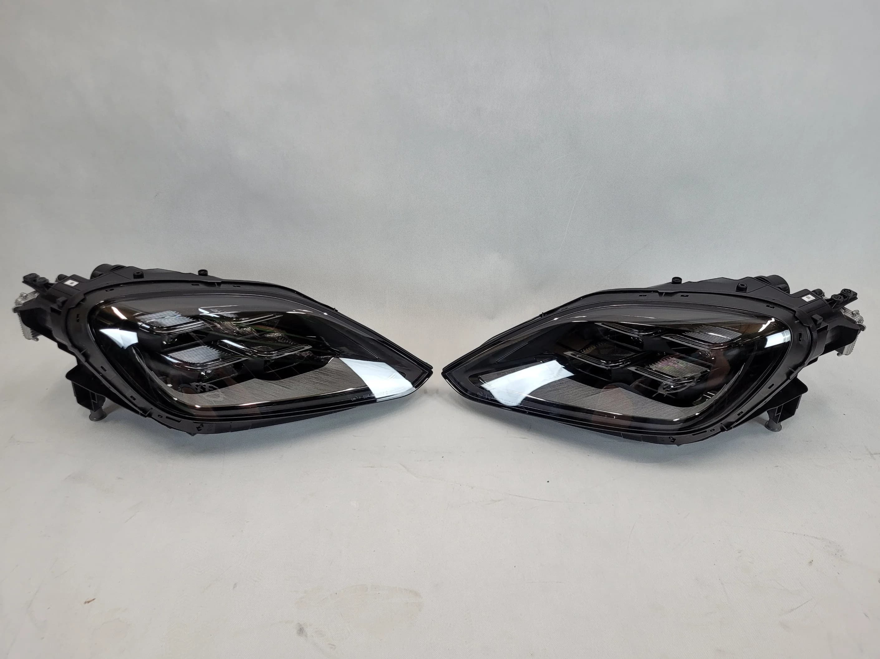 Reflektor przedni led laser PORSCHE CAYENNE 9Y LIFT LEWY + PRAWY