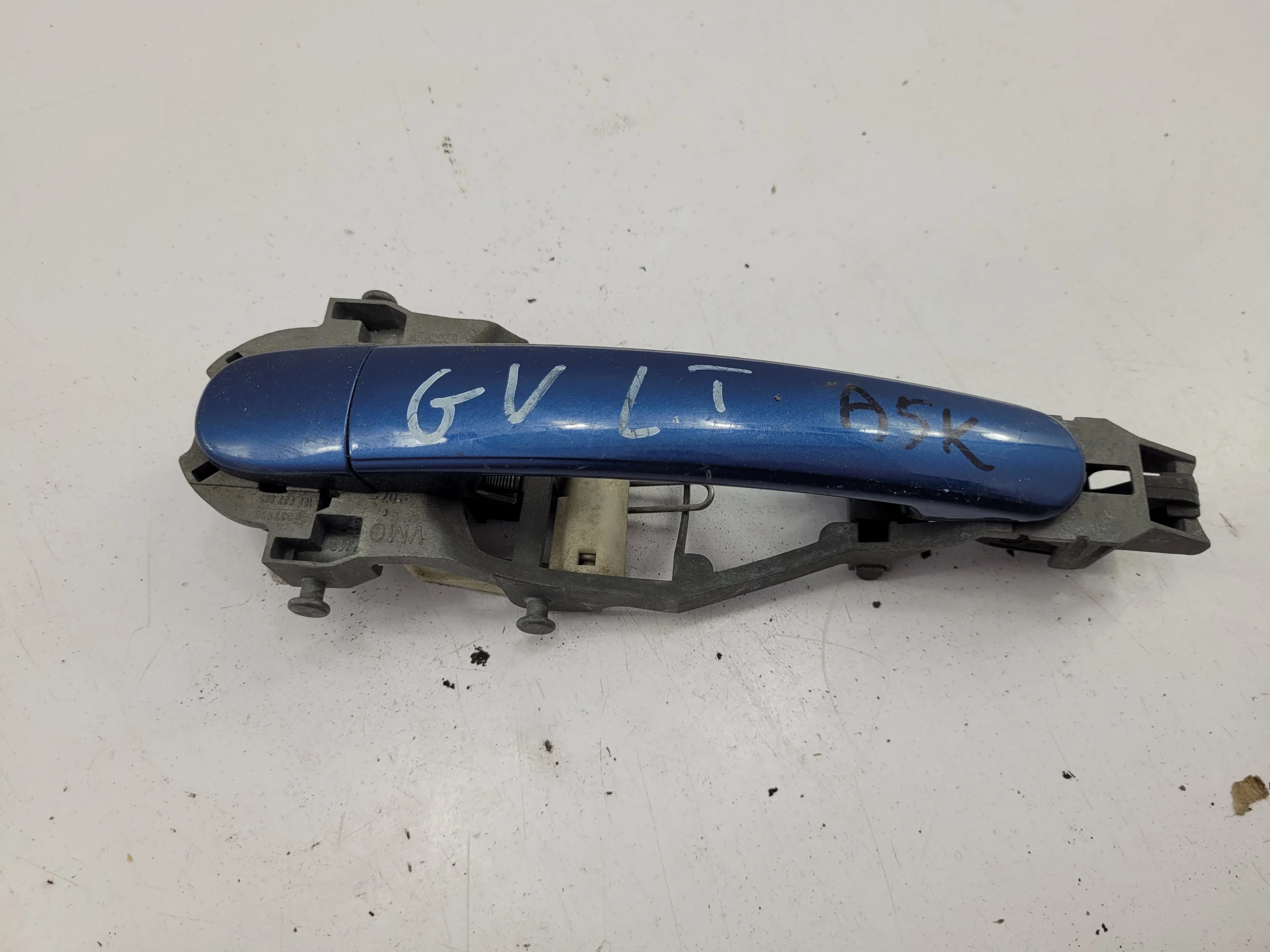 Klamka drzwi VW GOLF V LEWA TYLNIA (1K0837885A)