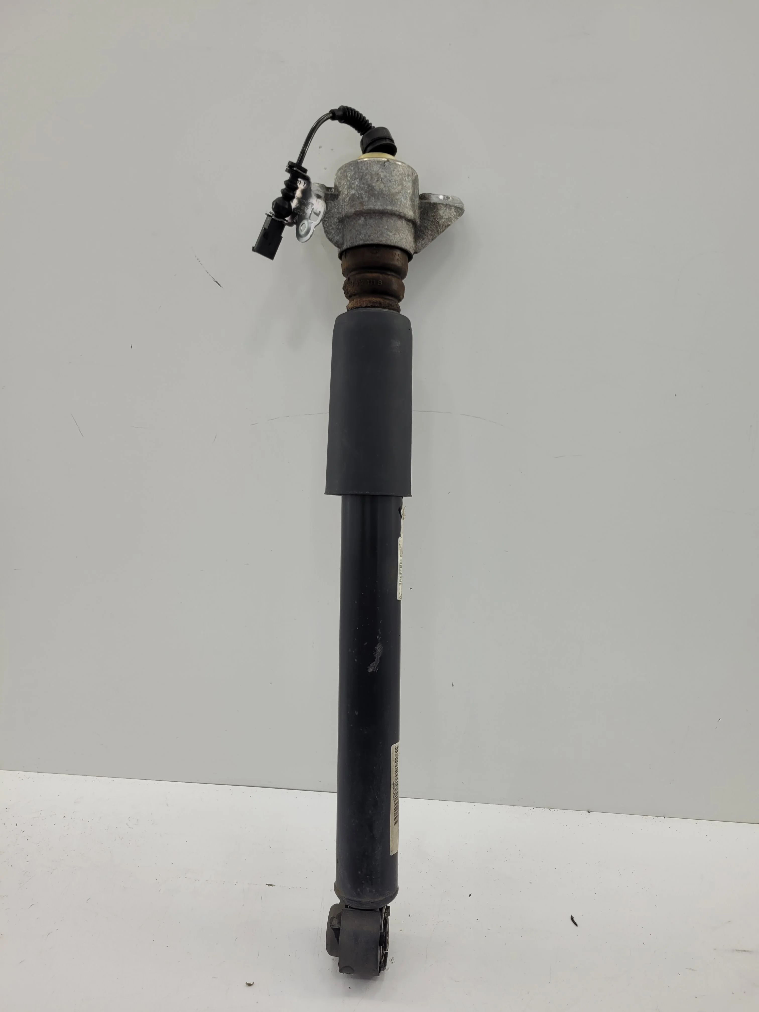 Amortyzator PORSCHE MACAN 95 TYŁ