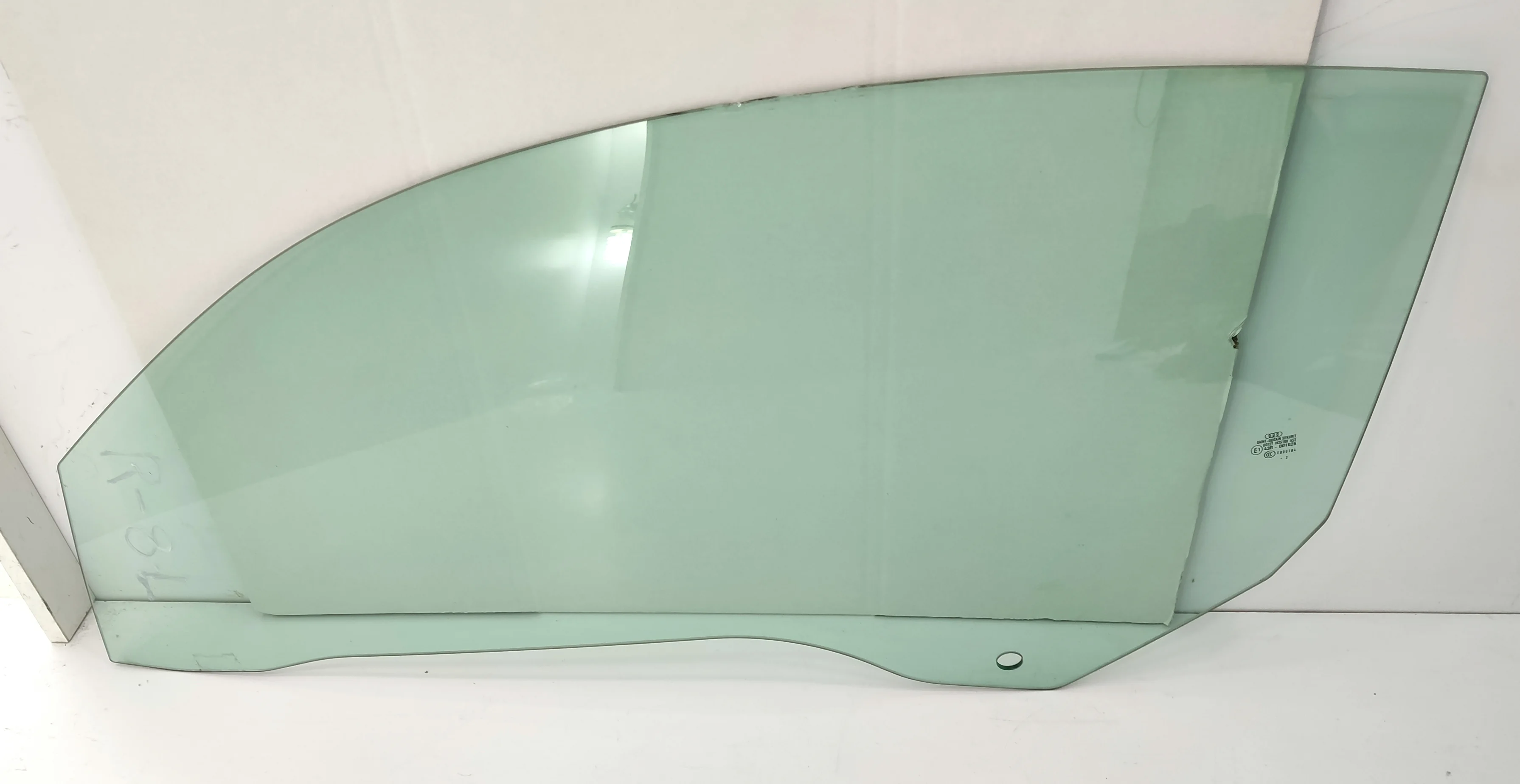 SZYBA DRZWI AUDI R8 420 AS2 LEWA (420845201A)