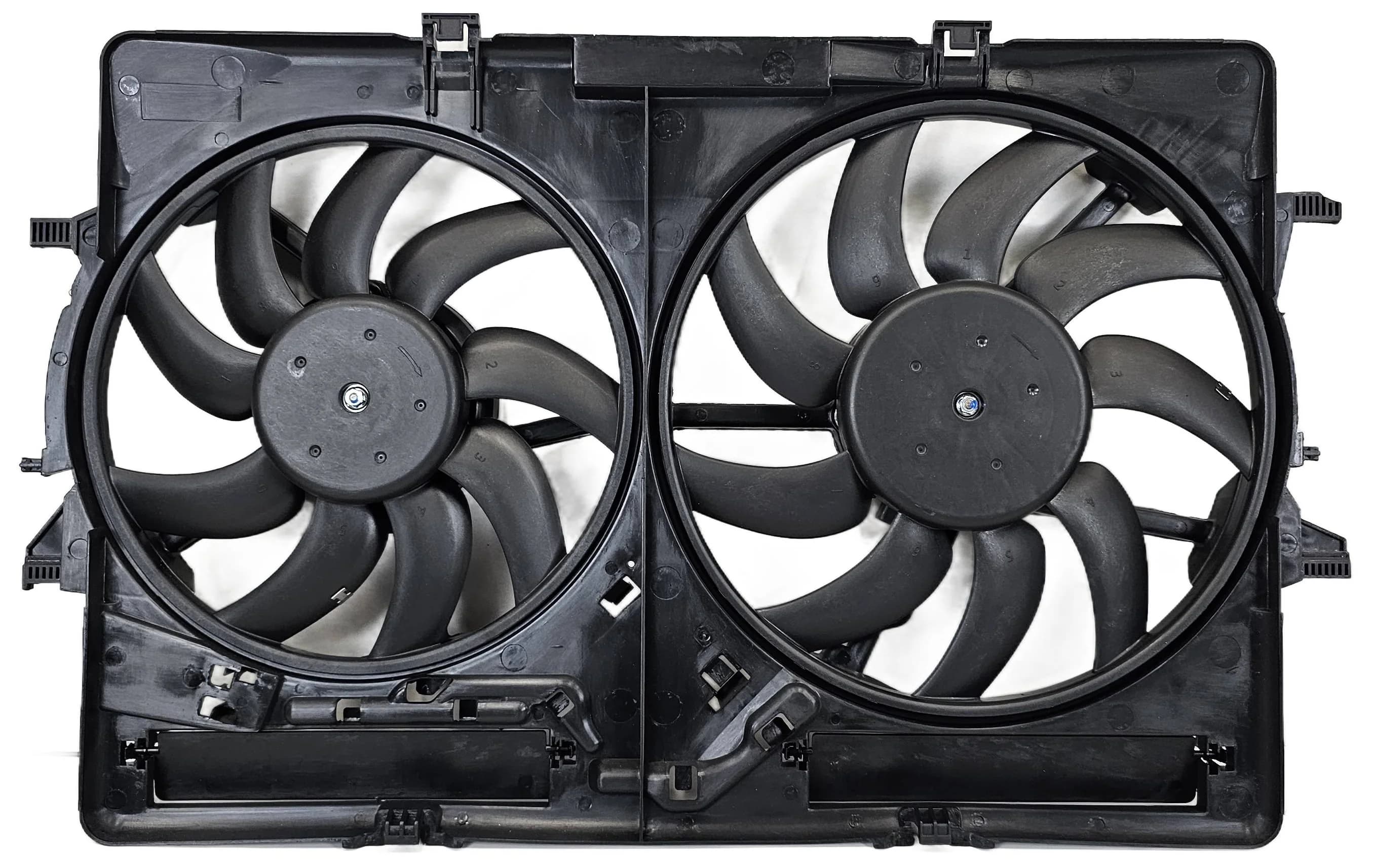 Wentylatory AUDI A4 B8 2.0 TDI komplet (8K0121207A, 8K0121003P, 8K0121003M)