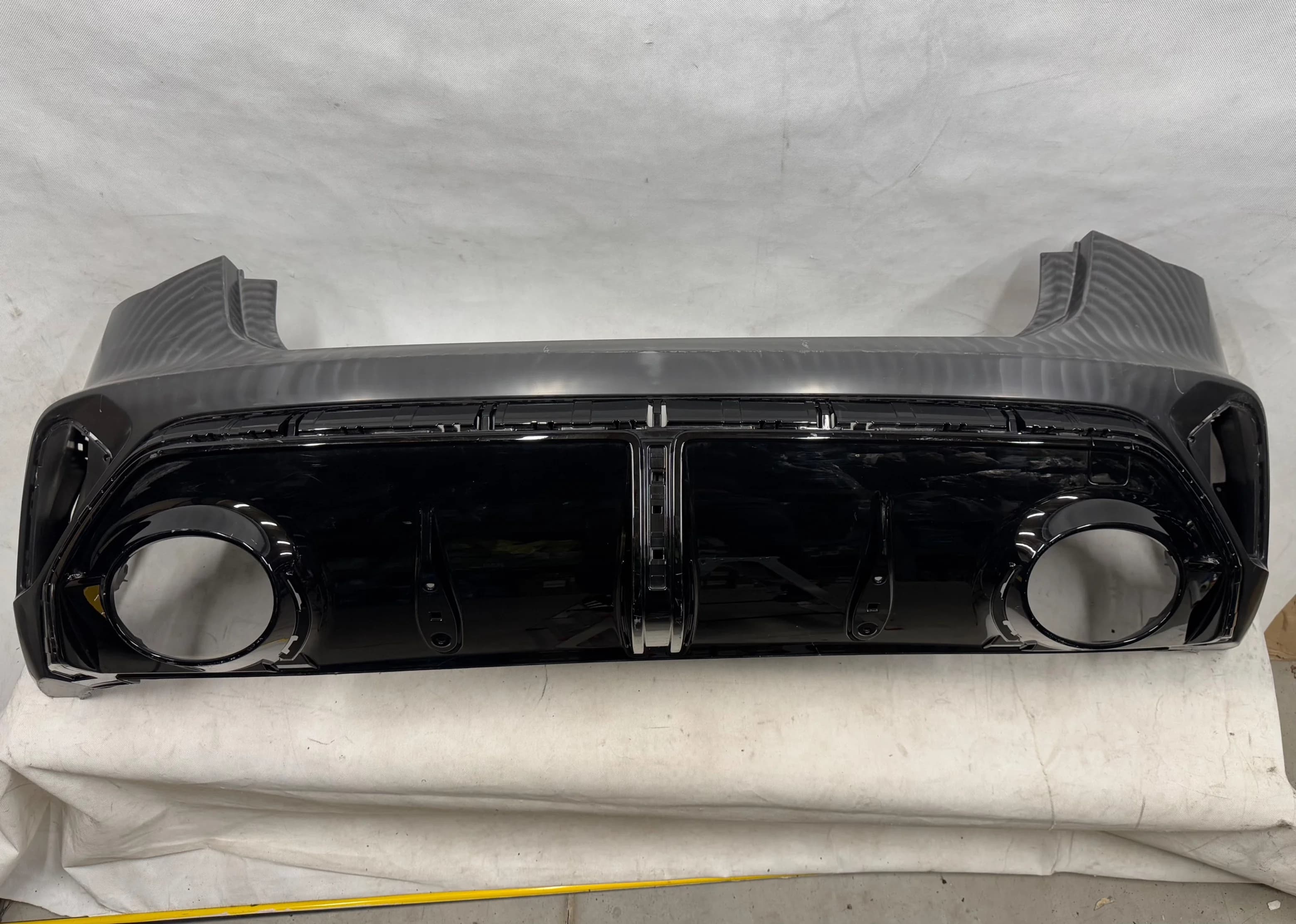 Zderzak tylny AUDI A3 8Y FL 24R- (8Y4807511Q)