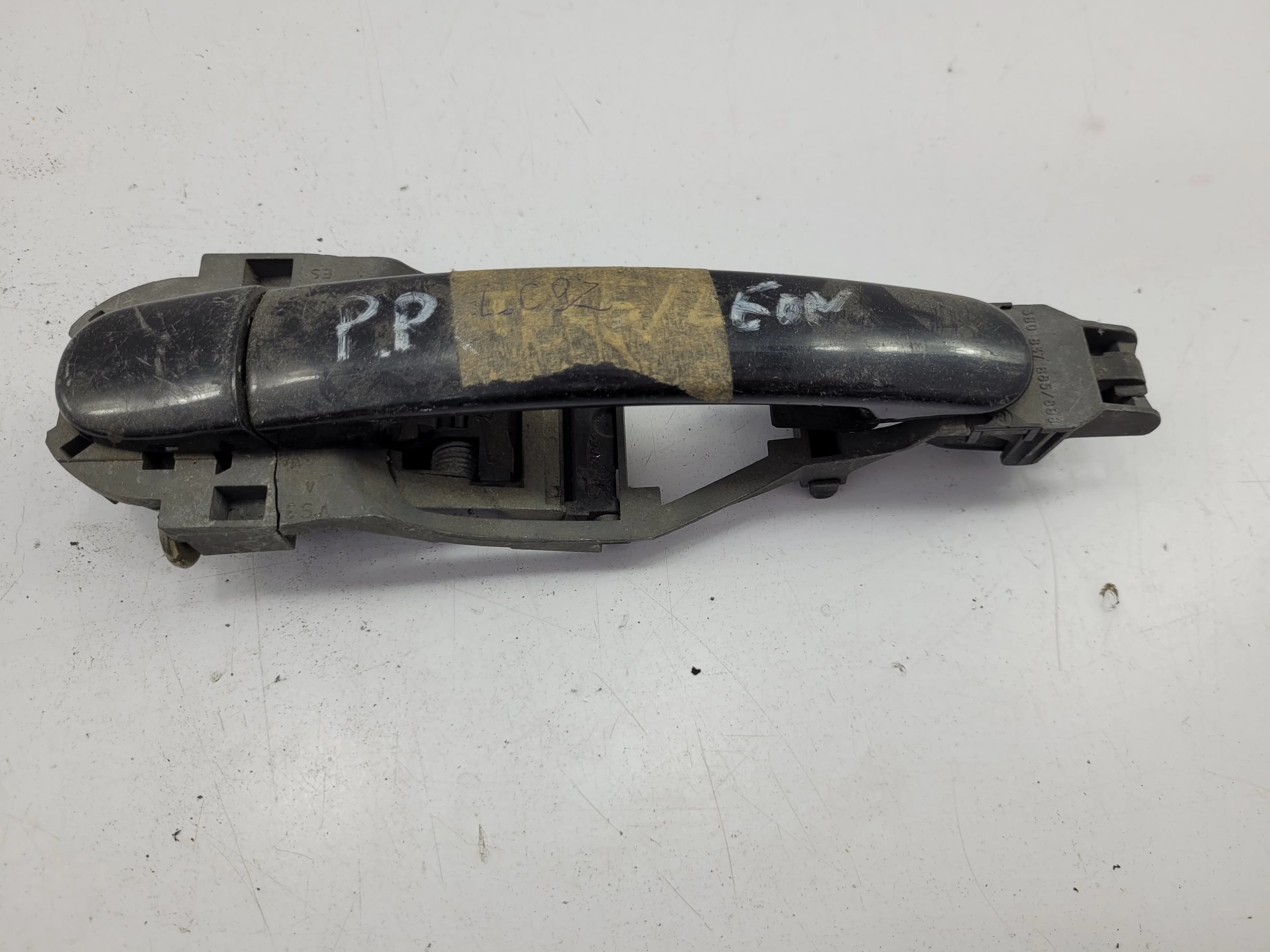 Klamka drzwi VW PASSAT B5 LC9Z (3B0837885, 3B0837886)