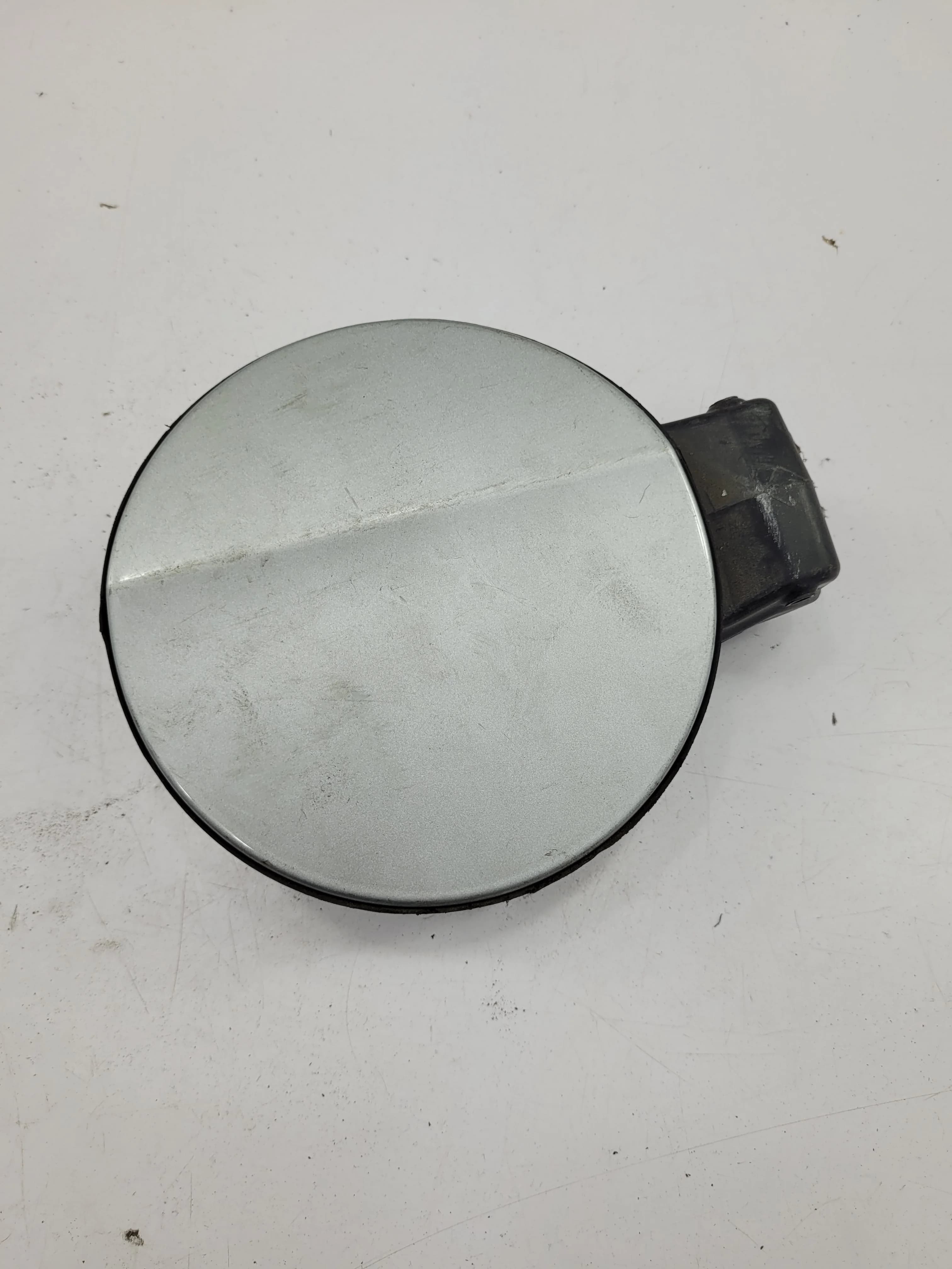 Wlew paliwa VW PASSAT B6 (3C9809857)