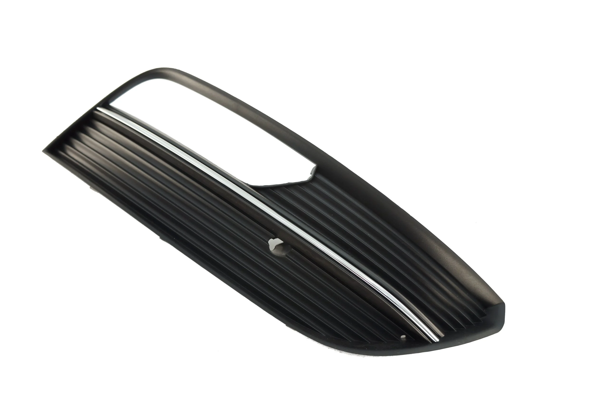 Kratka zderzaka AUDI A3 8V 12-16r PRAWA (8V3807682A)