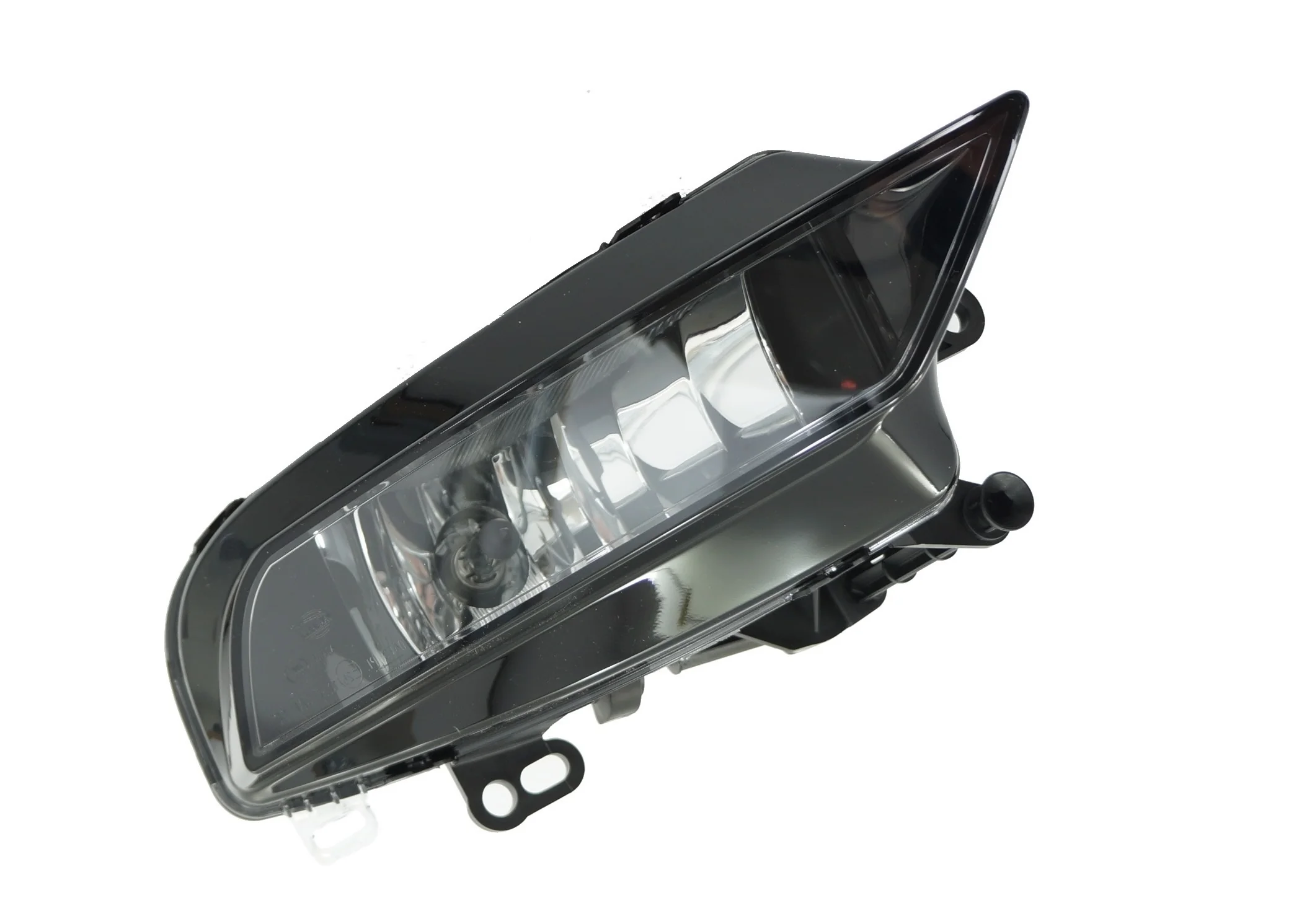 Halogen AUDI A3 8V 12-16r SEDAN PRAWY (8V0941700B, 8V0941700E)